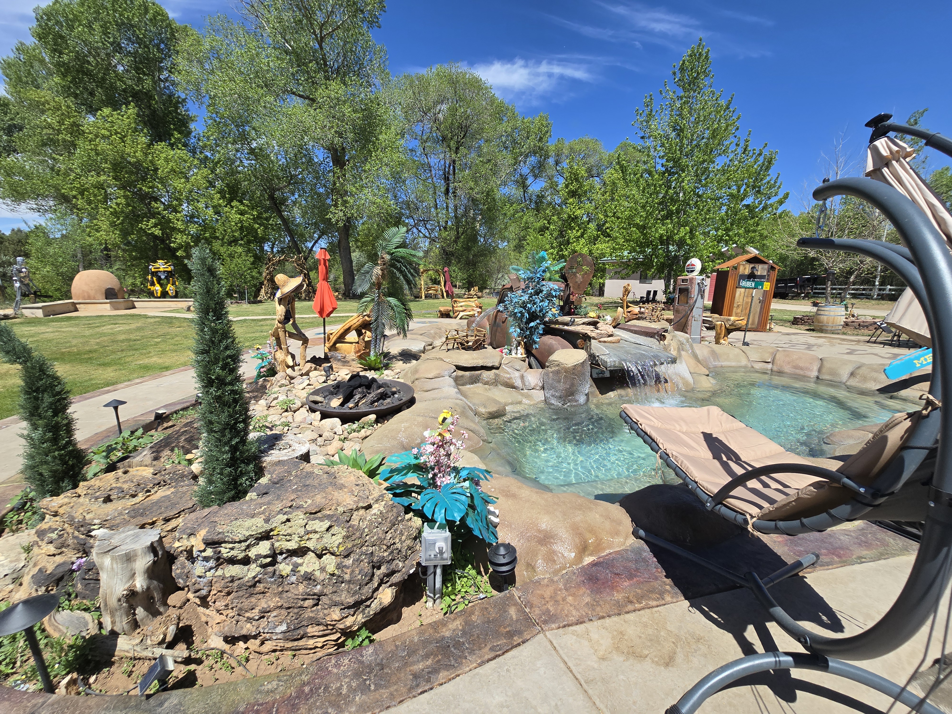 Hot tub water feature